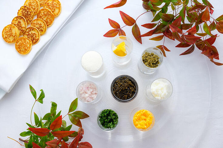 ROYAL CAVIAR CLUB「キャビア オシェトラ」使用
特製キャビアプレート